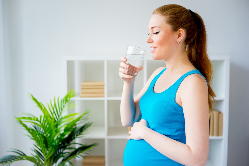 bere acqua in gravidanza